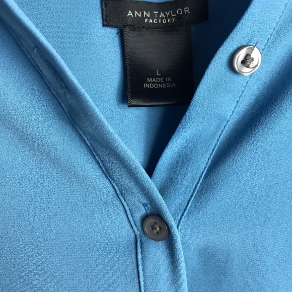 Ann taylor blue blouse - Picture 3 of 4